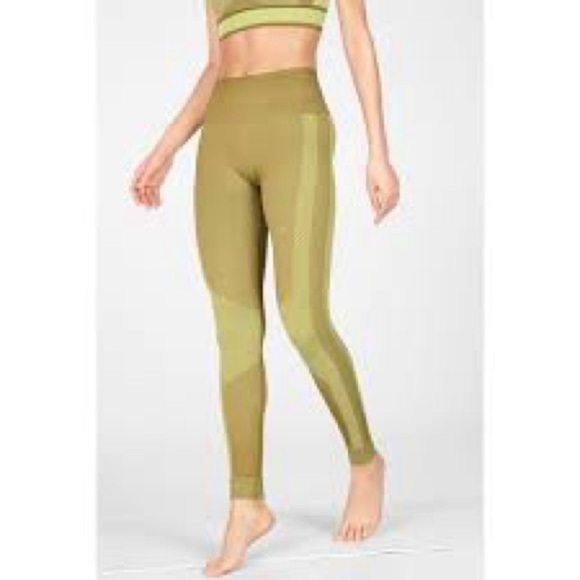 Fabletics Green Performance Leggings - Picture 7 of 7